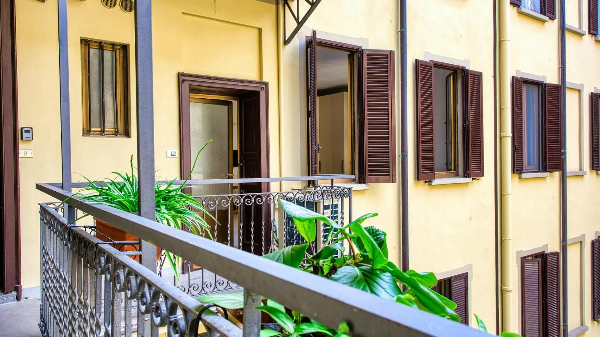 Domusmi Tadino 48 Central Station Μιλάνο